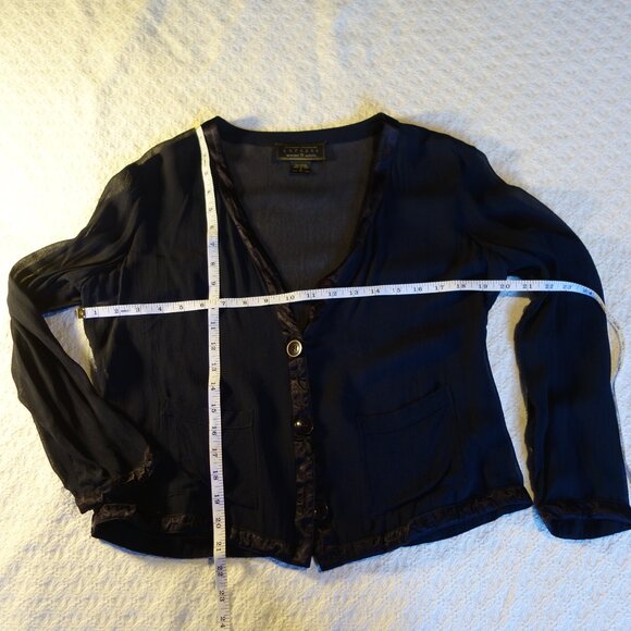 Express Top - Picture 3 of 9